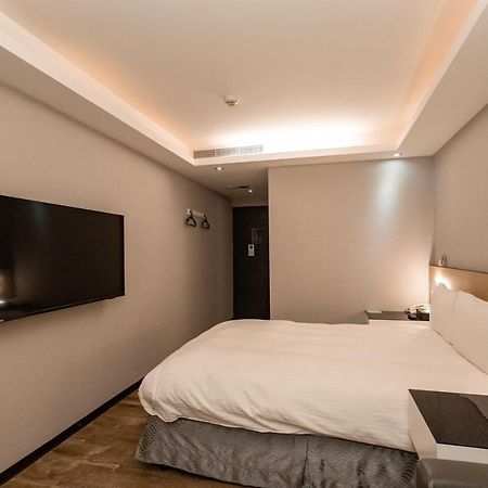 Hub Hotel 土城区 エクステリア 写真