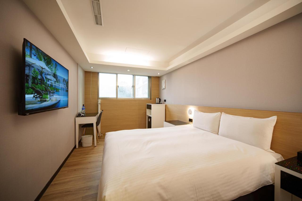 Hub Hotel 土城区 エクステリア 写真