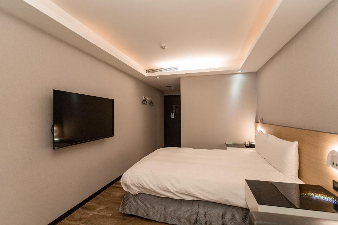 Hub Hotel 土城区 エクステリア 写真
