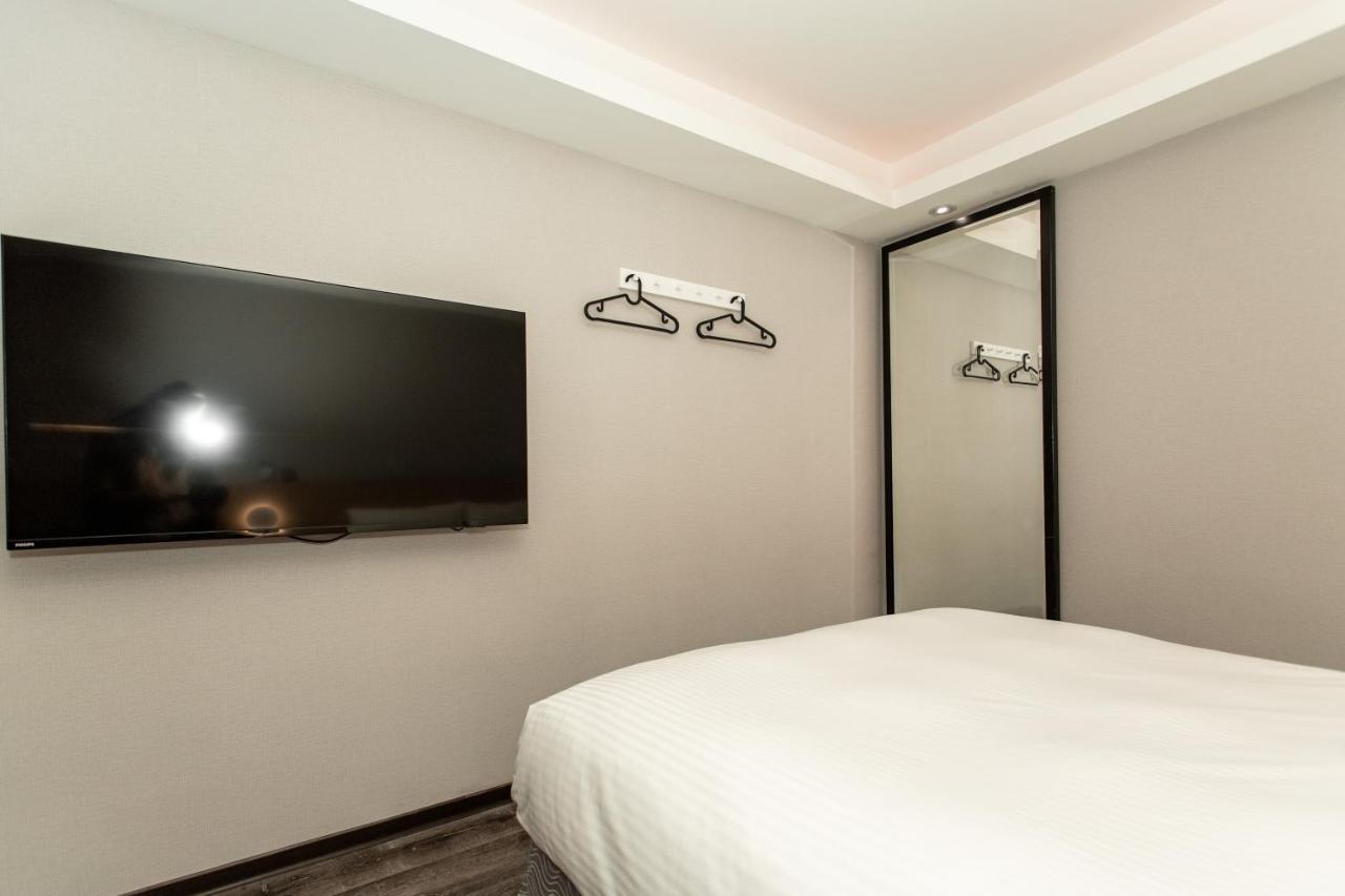 Hub Hotel 土城区 エクステリア 写真