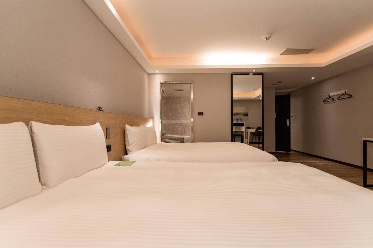 Hub Hotel 土城区 エクステリア 写真