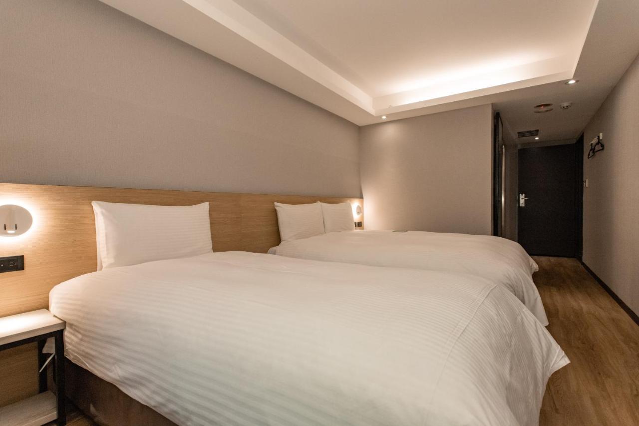 Hub Hotel 土城区 エクステリア 写真